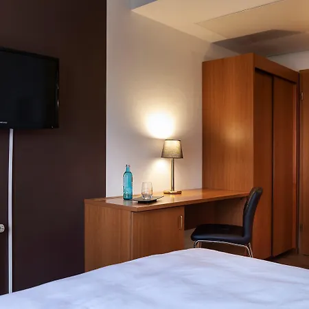 Achat Frankfurt Hotel Maintal