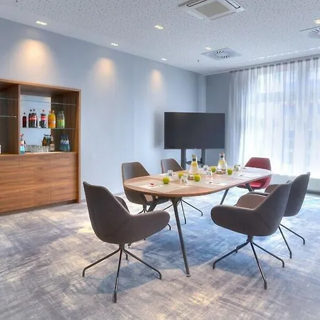 Achat Frankfurt 4* Maintal