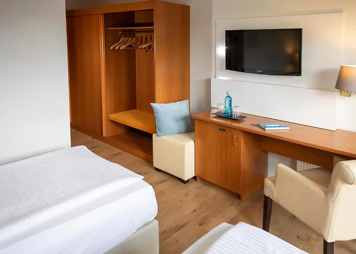 Hotell Achat Frankfurt 4*