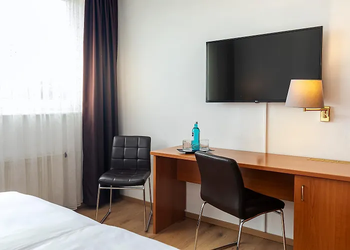 Achat Frankfurt Hotell 4*