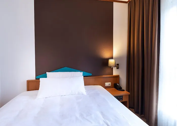 Achat Frankfurt 4* Maintal